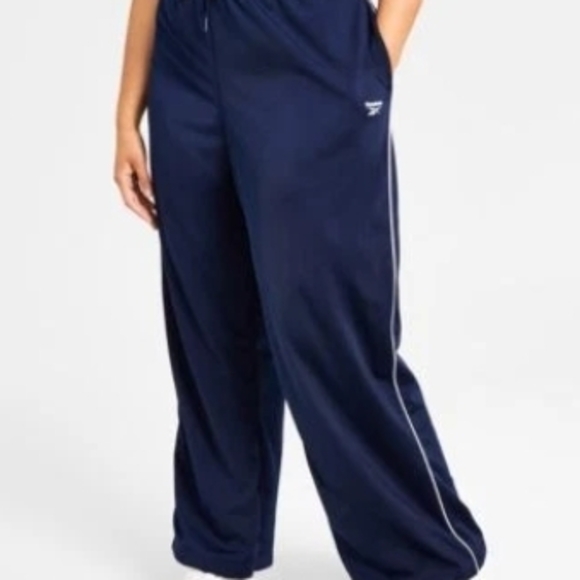 Reebok Pants - Reebok Women's Dark Blue Navy Track Pants Size XS NEW